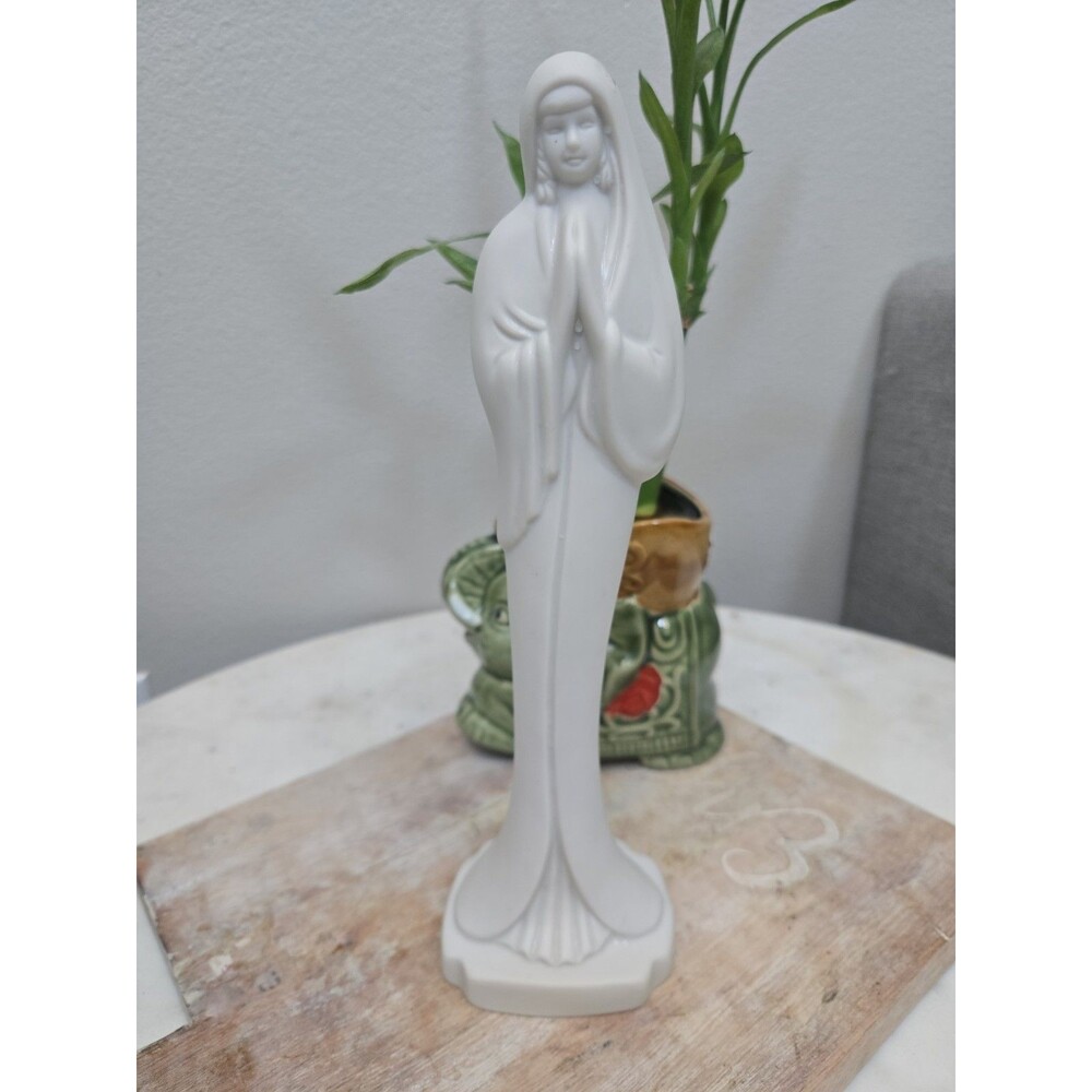 Vintage Praying Mary Madonna White Porcelain Bisque Statue Art Deco Style Decor